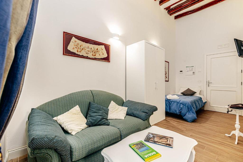 Giulio Cesare Suites Palermo Exterior foto