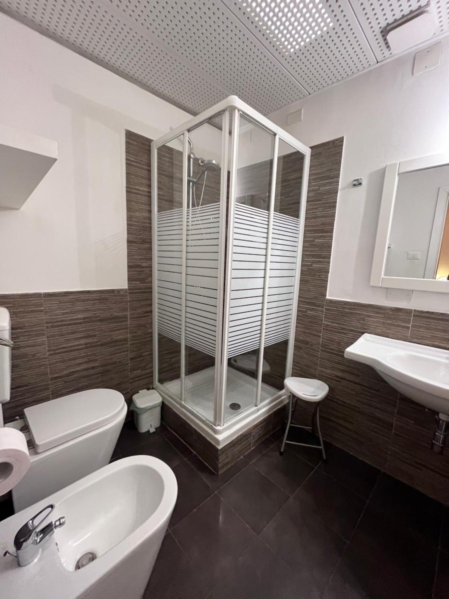 Giulio Cesare Suites Palermo Exterior foto