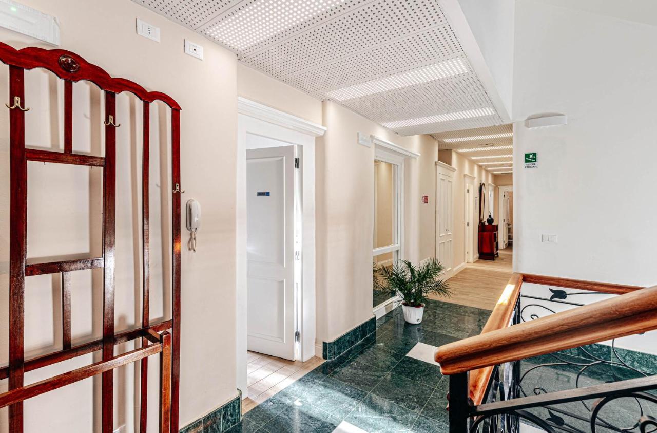 Giulio Cesare Suites Palermo Exterior foto
