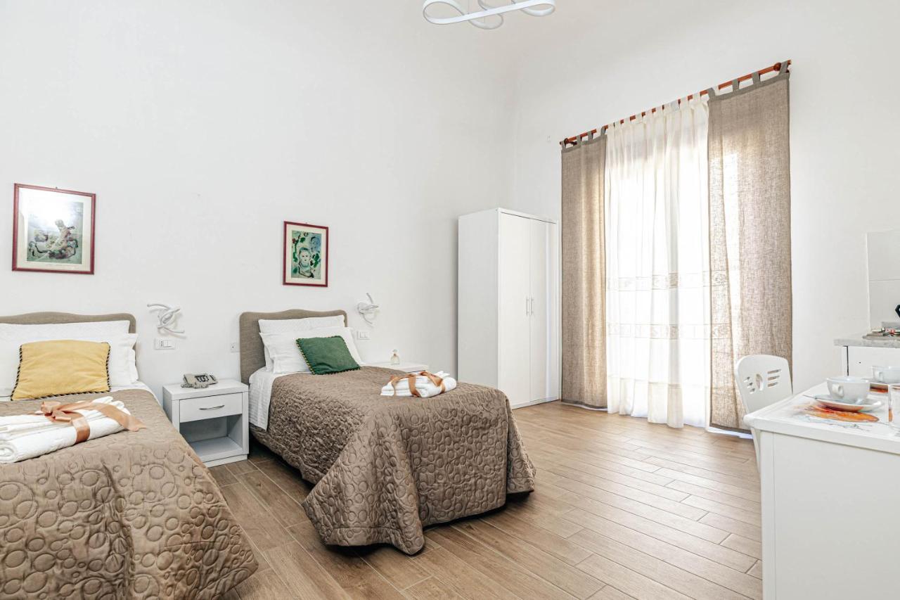 Giulio Cesare Suites Palermo Exterior foto