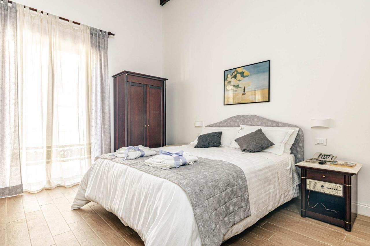 Giulio Cesare Suites Palermo Exterior foto