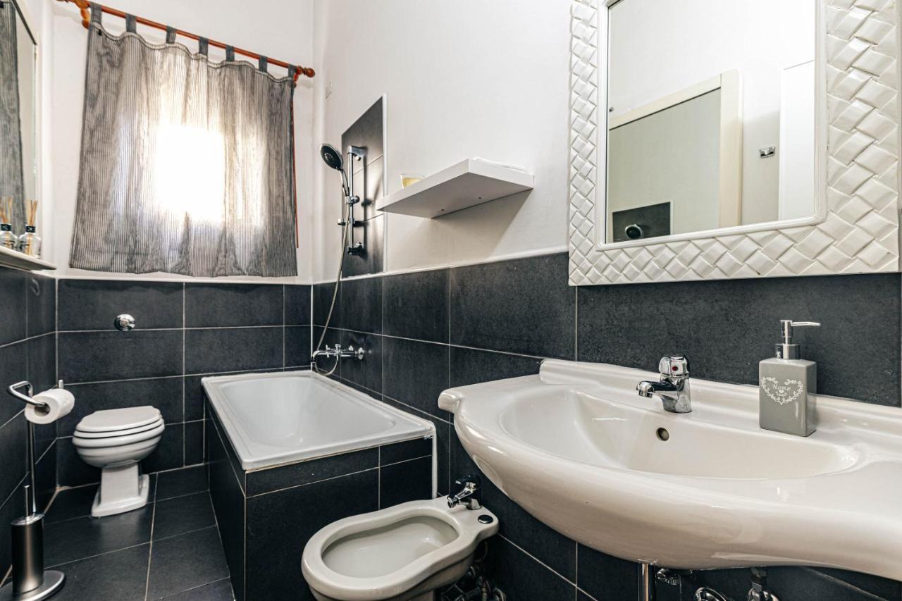 Giulio Cesare Suites Palermo Exterior foto